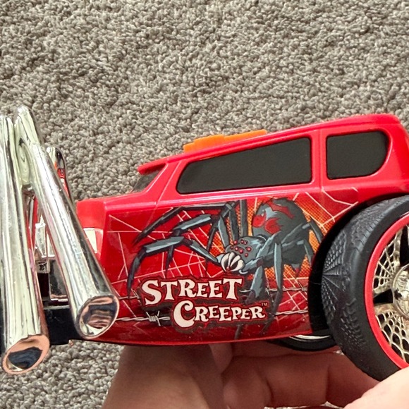 Hot Wheels Street Creeper Toy State Red Spider Motorized Lights Sounds Car Toy - Picture 10 of 11